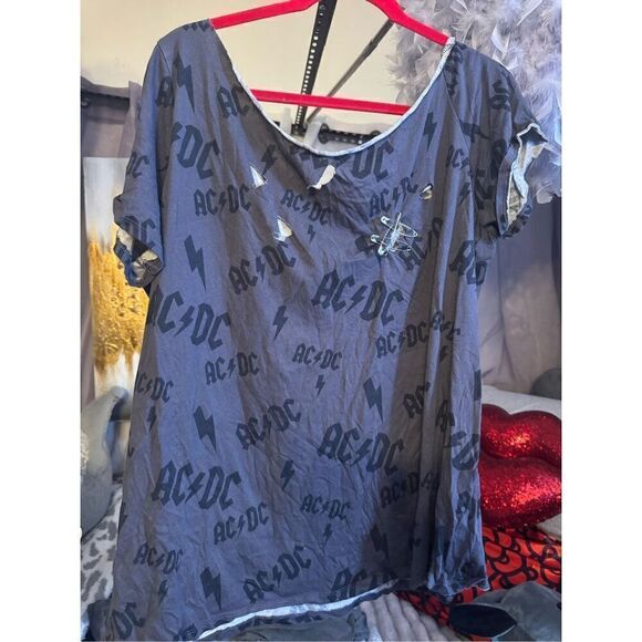 Plus size 2x torrid ac dc slash pin distressed tee t shirt top destroyed - Picture 1 of 3